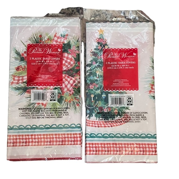 The Pioneer Woman Plastic Tablecloths Holiday Christmas Gatherings - 2 Sets - Picture 2 of 6